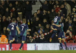 Sunderland sorprende al Fulham y se aleja del descenso