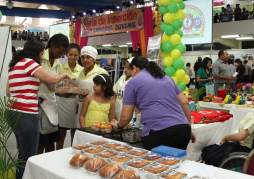 Jóvenes sampedranos con espíritu emprendedor