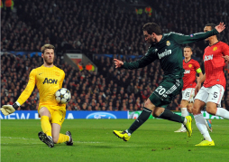 Real Madrid elimina al Manchester United y se mete a cuartos de Champions