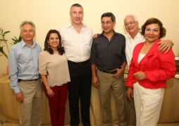 Aplausos al liderazgo