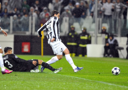 Emilio Izaguirre, eliminado de la Champions League