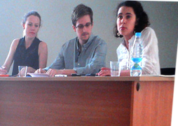 Snowden pide asilo en Rusia hasta poder volar a América Latina