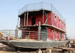 Un chino construye a contrarreloj un arca para 'salvarse del fin del mundo'