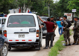 'Ya no aguantábamos los tiroteos, preferimos irnos”