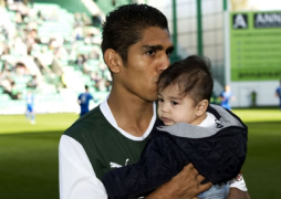 Jorge Claros se declara feliz en Escocia