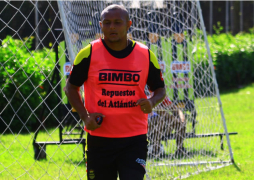 Sergio Mendoza reclama su finiquito a equipo guatemalteco