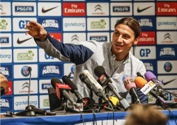 Ibrahimovic corrige a un traductor: 'Cristiano no es el mejor”