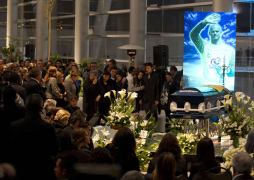 Miles de aficionados dieron el último adiós a Miguel Calero