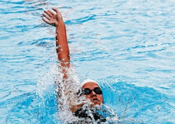 Nadadora hondureña Karen Vilorio no pudo clasificarse