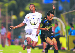 Roger Rojas tiene al Olimpia como líder solitario