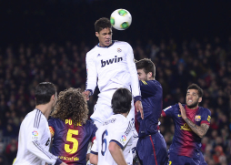 Real Madrid humilla al Barça y es el primer finalista de la Copa