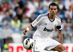 Pepe: 'Las declaraciones de Mou no han sido adecuadas, Casillas es una institución'