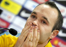 Iniesta: 'Nos duele en el alma la eliminación ante Real Madrid'