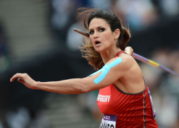 Lanzadora de jabalina que levanta pasiones en los Olímpicos