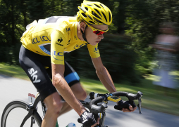 Kittel gana la décima etapa en una accidentada carrera