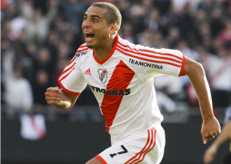 El goleador vestido de hincha que llegó a River Plate para ser ídolo