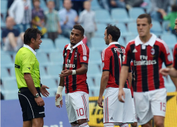 Napoli se descuelga del liderato, mienrtas Milán e Inter pinchan