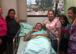 Alfredo Mejía fue operado con éxito