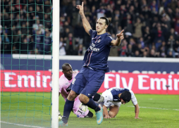 El PSG recupera el liderato con un masgistral Ibrahimovic