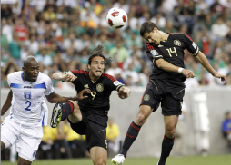 'Chicharito” Hernández y su historia de película