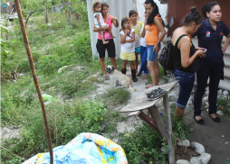 Bebé de un año se ahoga en una piscina