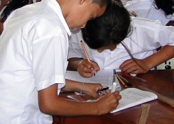 Maestros Proheco reclaman pago