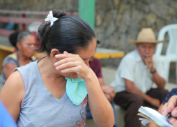 Acribillan a dos jóvenes y hieren a una mujer en San Pedro Sula