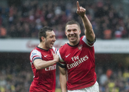 Cinco minutos mágicos ponen tercero al Arsenal