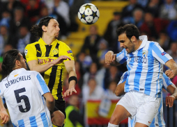 Málaga sobrevive a la intensidad del Borussia Dortmund