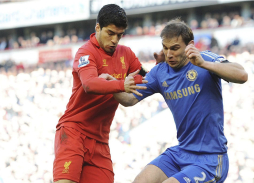 Luis Suárez, suspendido por 10 partidos por morder a Ivanovic