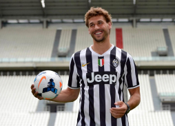 La Juventus presenta al español Fernando Llorente