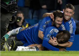 Chelsea saca los tres puntos en el último suspiro