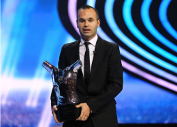 Iniesta, elegido mejor jugador en Europa