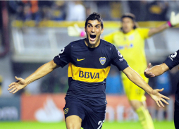 Boca Juniors apela a su mística y vence al campeón Corinthians