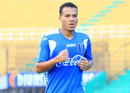 Arnold Peralta: Tranquilo, relajado y sin estrés antes del juego