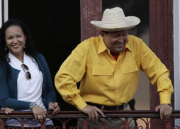Pronto me verán sin pelo: Hugo Chávez