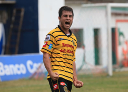 Real España se reinvindica goleando al Savio