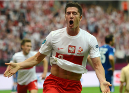 Grecia perdona a Polonia en la apertura de la Eurocopa