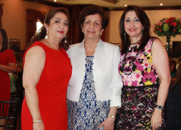 Lo mejor a la feliz enamorada