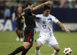 Roger Espinoza, baja contra Panamá