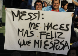 La pancarta que le dedicaron a Messi