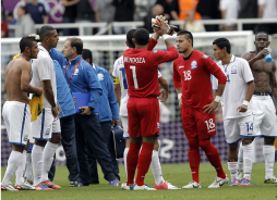 Honduras asustó a Brasil y dice adiós con la frente en alto