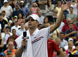 Roddick se retira del tenis entre ovaciones y lágrimas