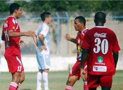 Real Sociedad fulmina al Deportes Savio de la mano de Rambo