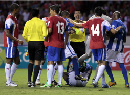 Árbitro Walter López se equivocó