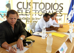 Proponen colocar 20,000 observadores nacionales en mesas electorales