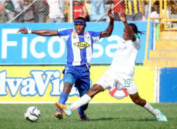 Victoria vuelve a sonreír a costa del Platense