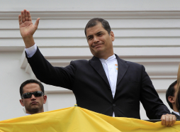 Rafael Correa propone la reelección indefinida