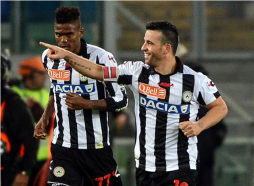 Juventus se mantiene en la punta con una victoria polémica