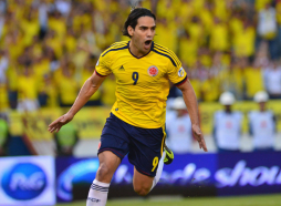 Colombia doblega a Perú y acaricia sueño del Mundial